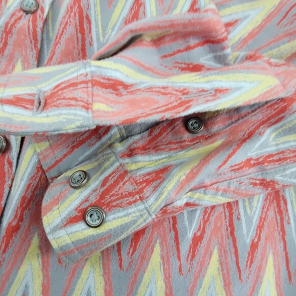 Cabela's Flannel Shirt Women's L Multicolor Chevron Long Sleeve Button Pockets - Picture 9 of 16